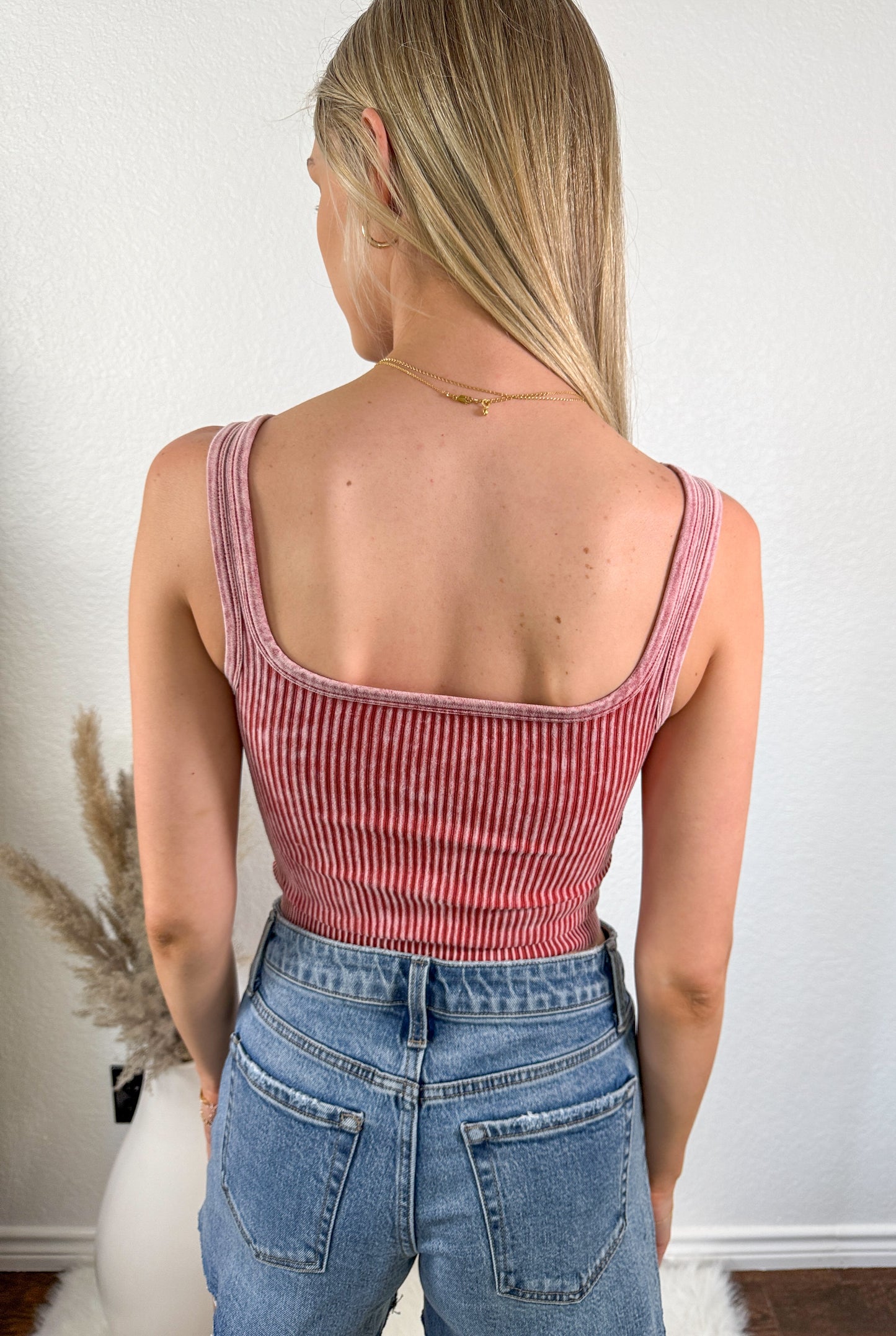 Here Comes The Sun Cropped Tank *Rust*