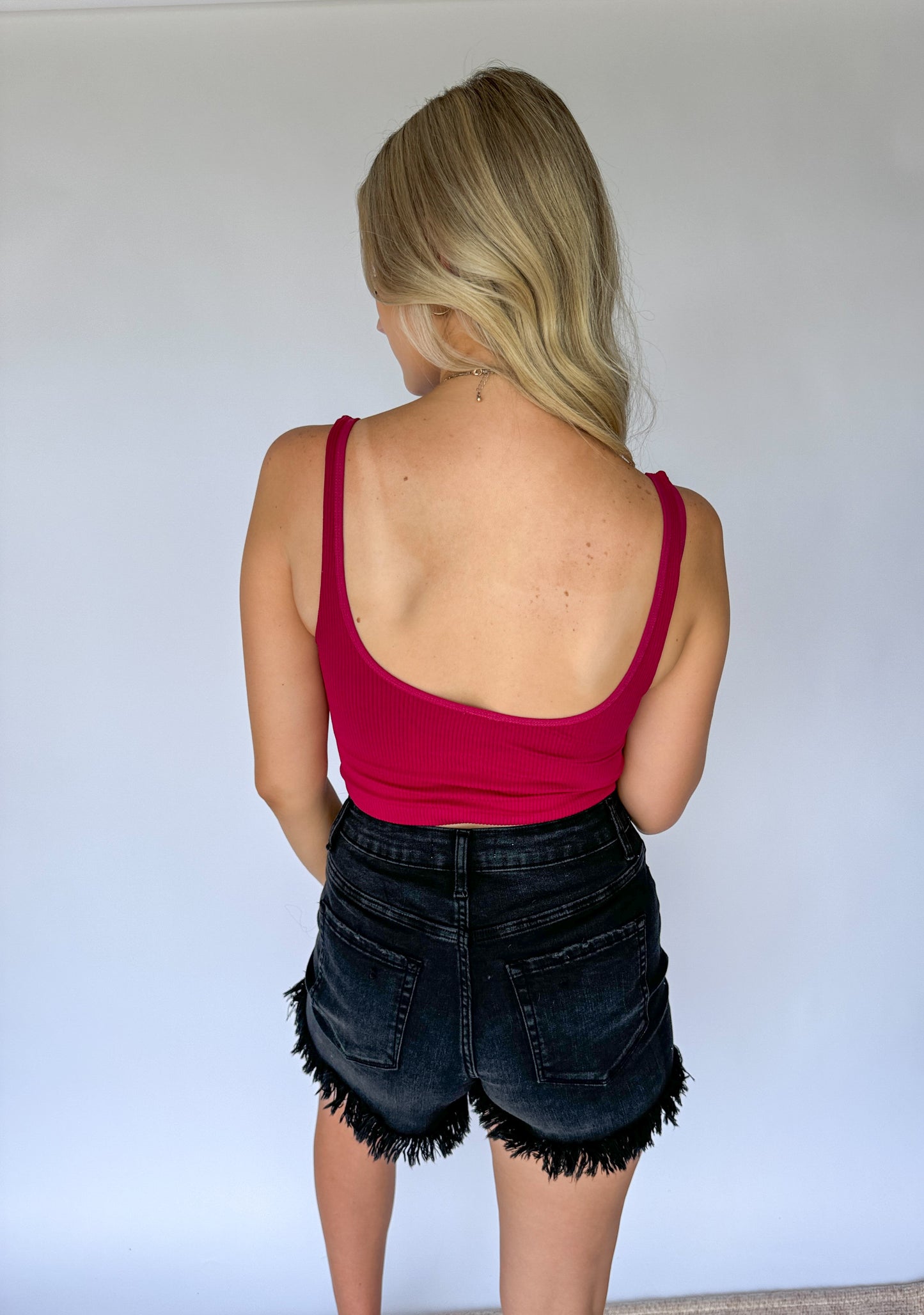 Signature Look Seamed Underbust Tank *Red*